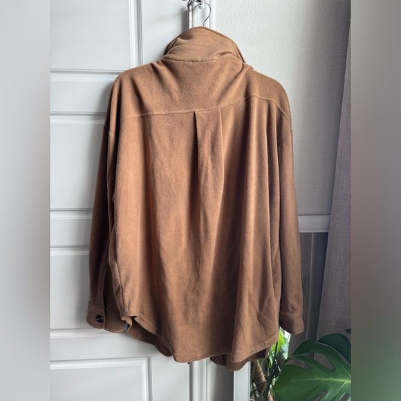 Shacket from Priceless - Picture 2 of 3